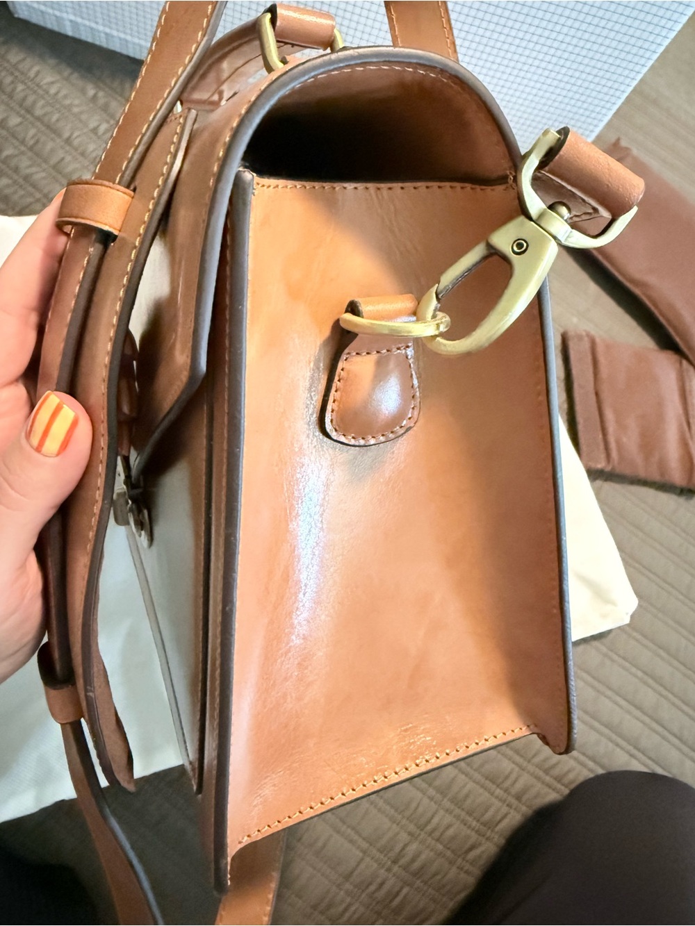 Johansen Leather Camera Bag - Picture 9 of 17